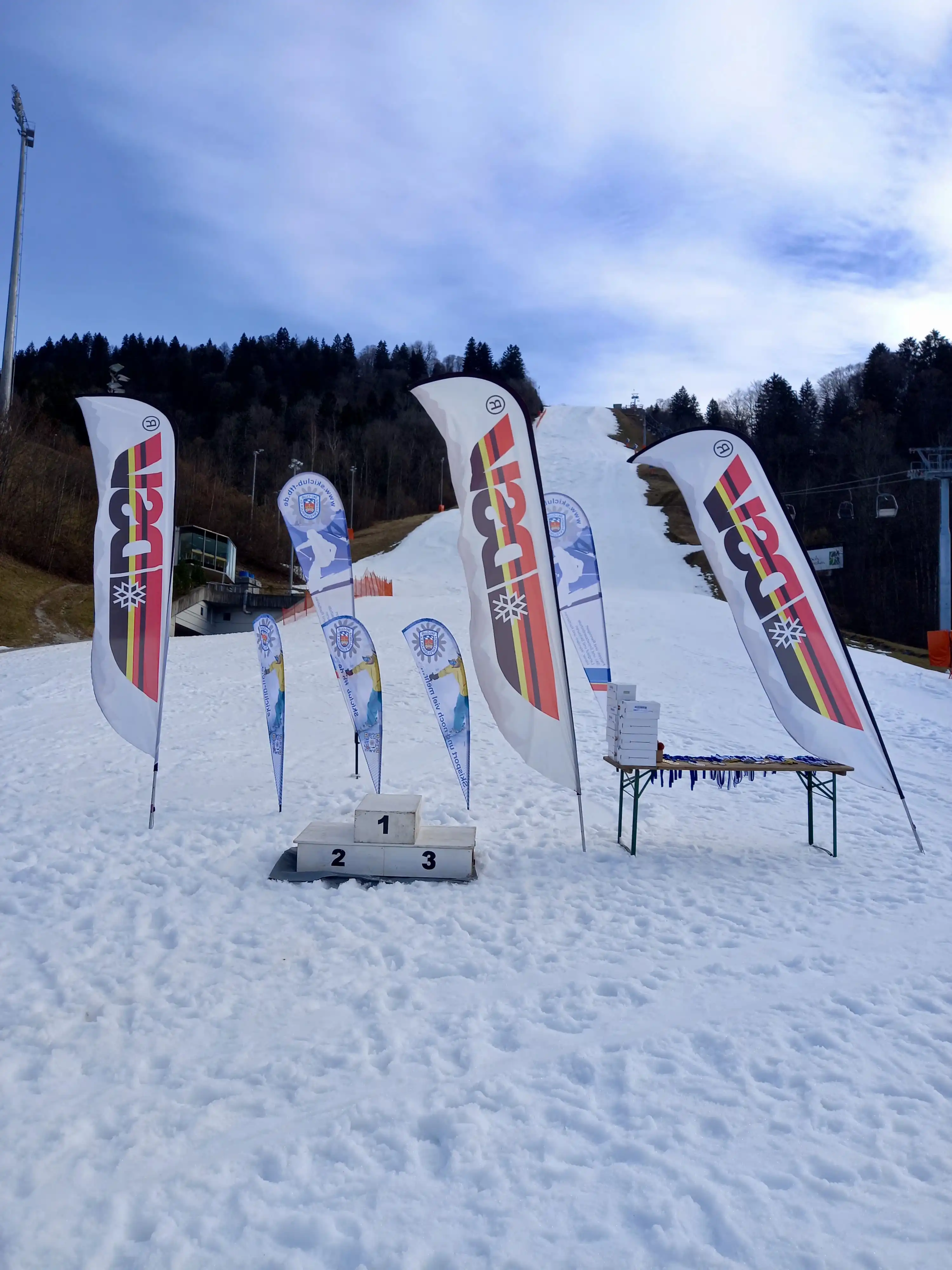 Schortcaver EM Skiclub Fürstenfeldbruck am Gudiberg 7