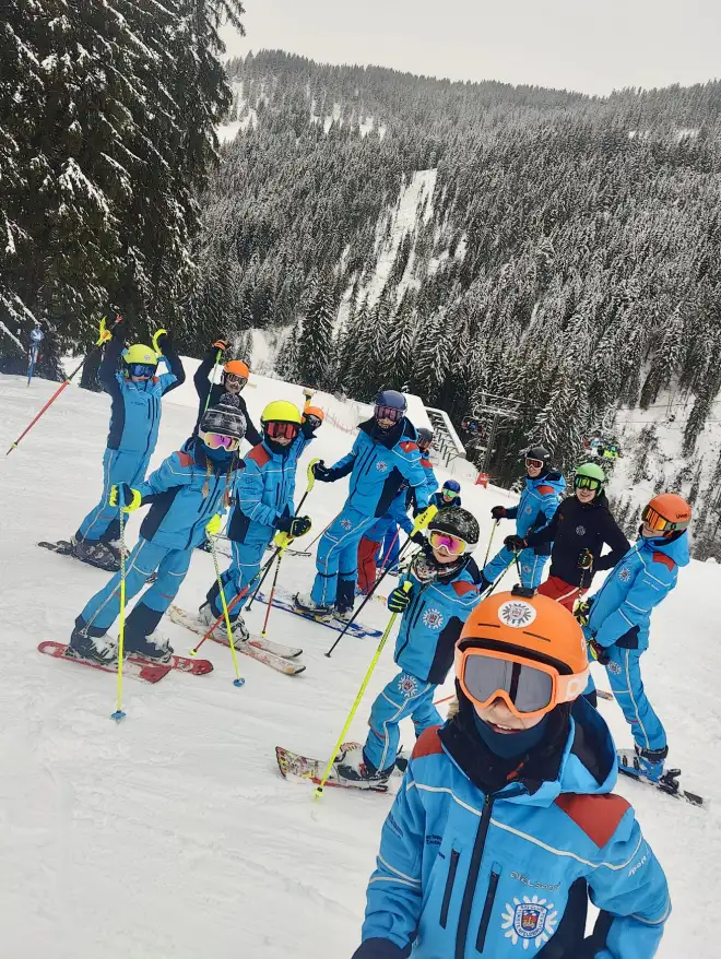 Kinder beim Shortcarving im Ski-Club Fürstenfeldbruck