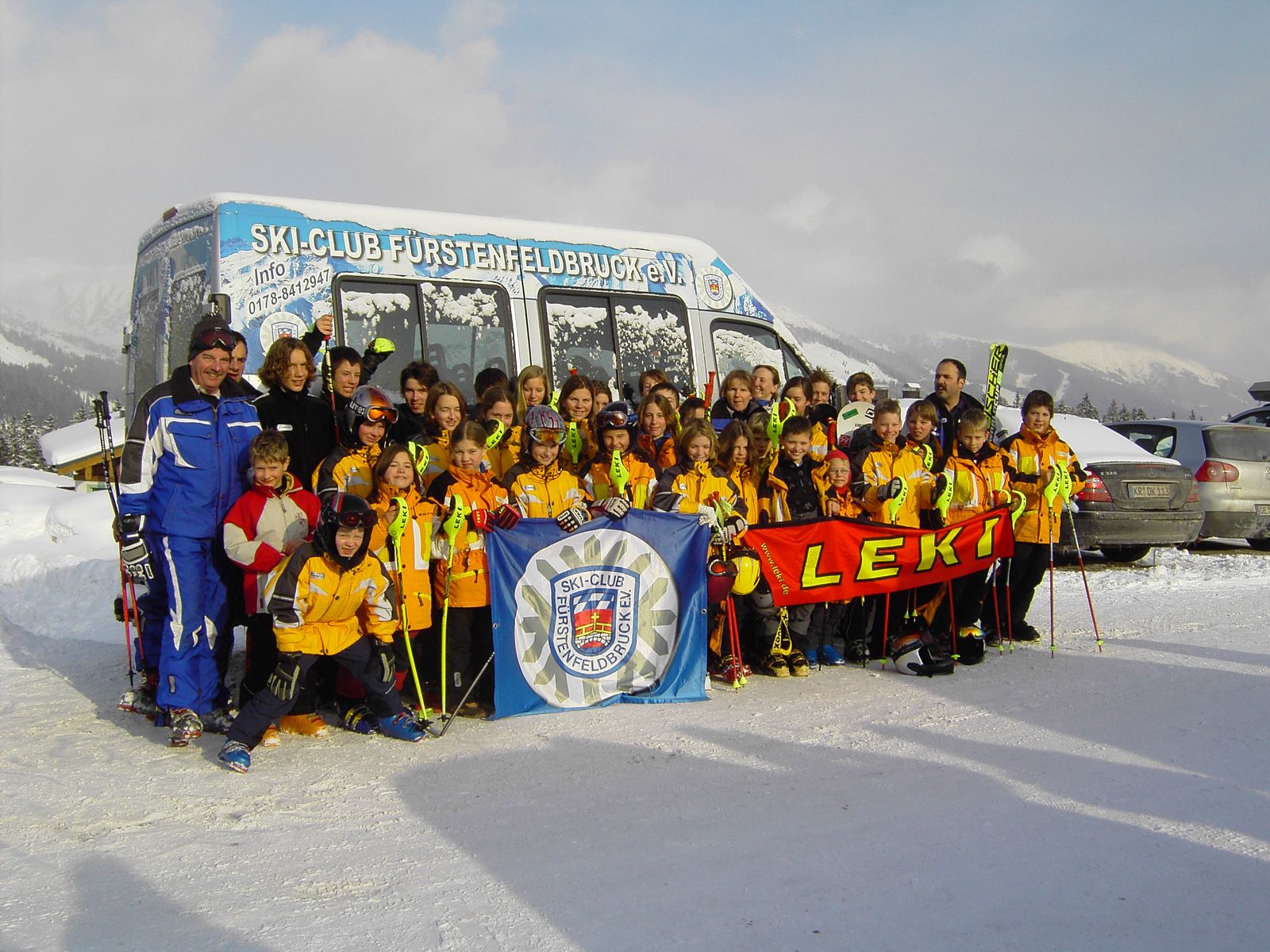 Ski Rennmannschaft im Trainingslager auf der Gerlossplatte